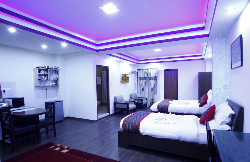 קטמנדו Alpine Hotel & Apartment מראה חיצוני תמונה