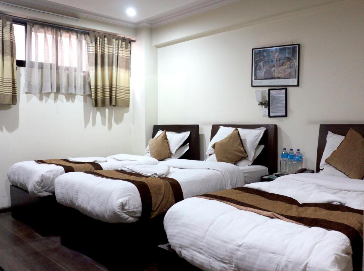 קטמנדו Alpine Hotel & Apartment מראה חיצוני תמונה