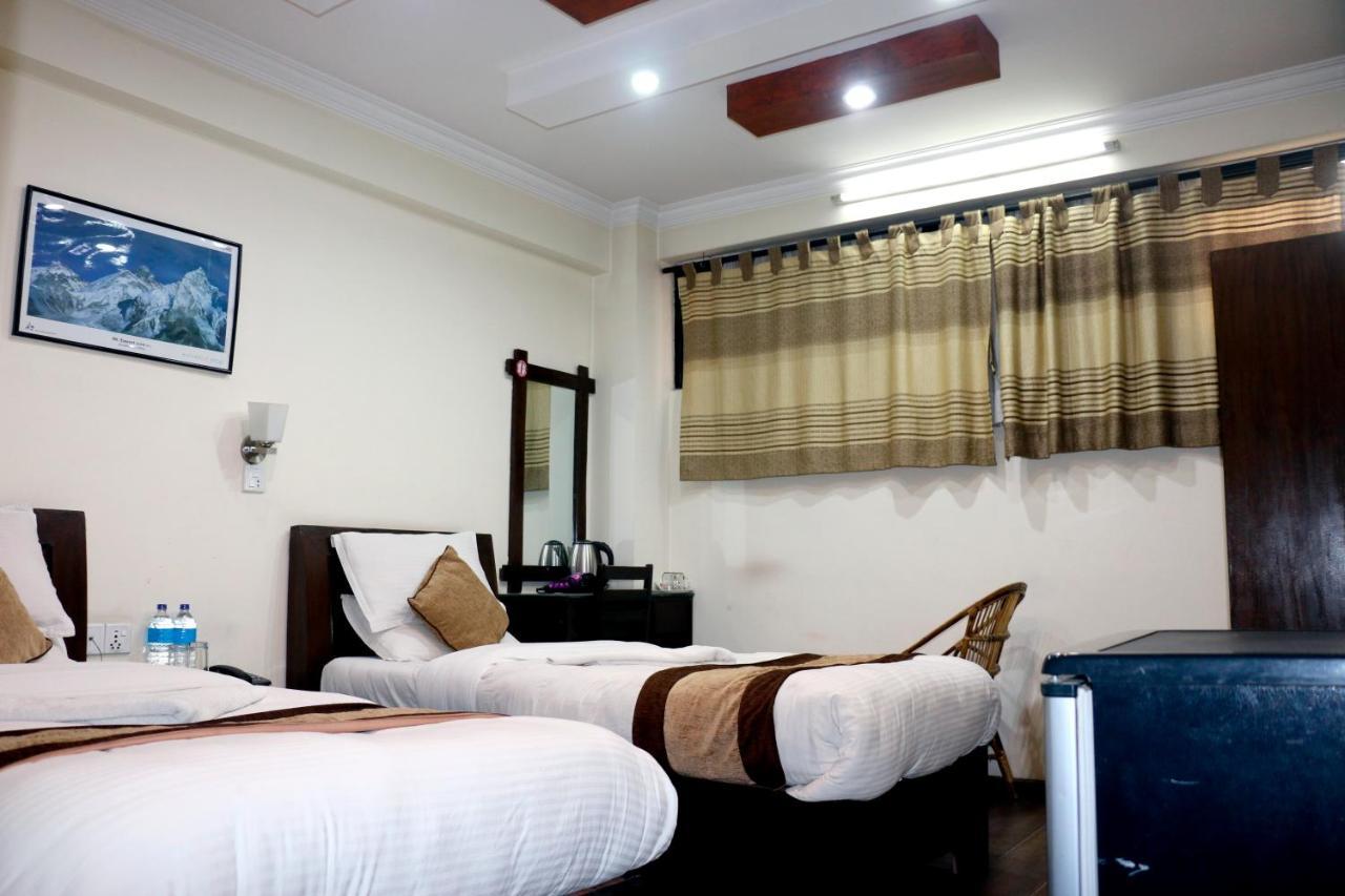 קטמנדו Alpine Hotel & Apartment מראה חיצוני תמונה