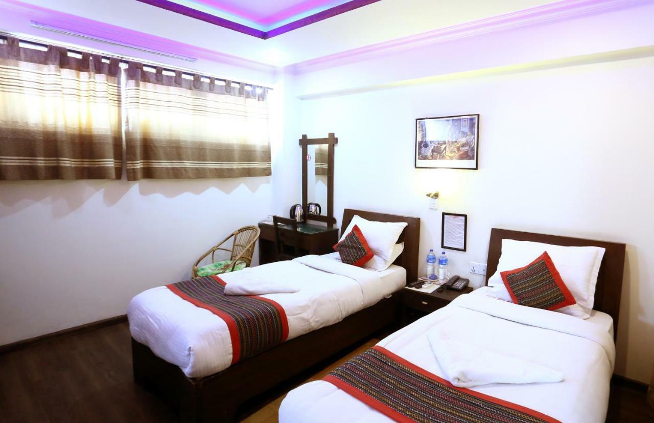 קטמנדו Alpine Hotel & Apartment מראה חיצוני תמונה