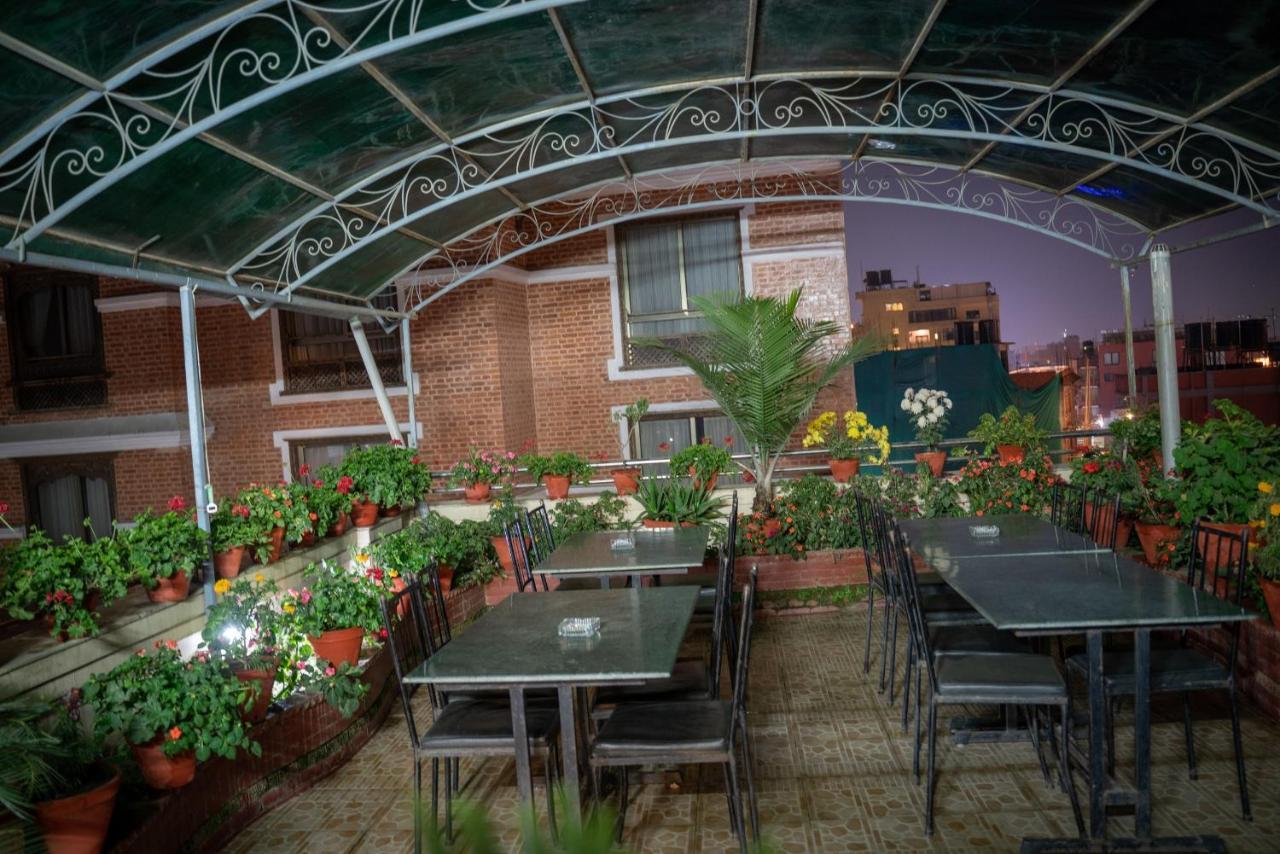 קטמנדו Alpine Hotel & Apartment מראה חיצוני תמונה
